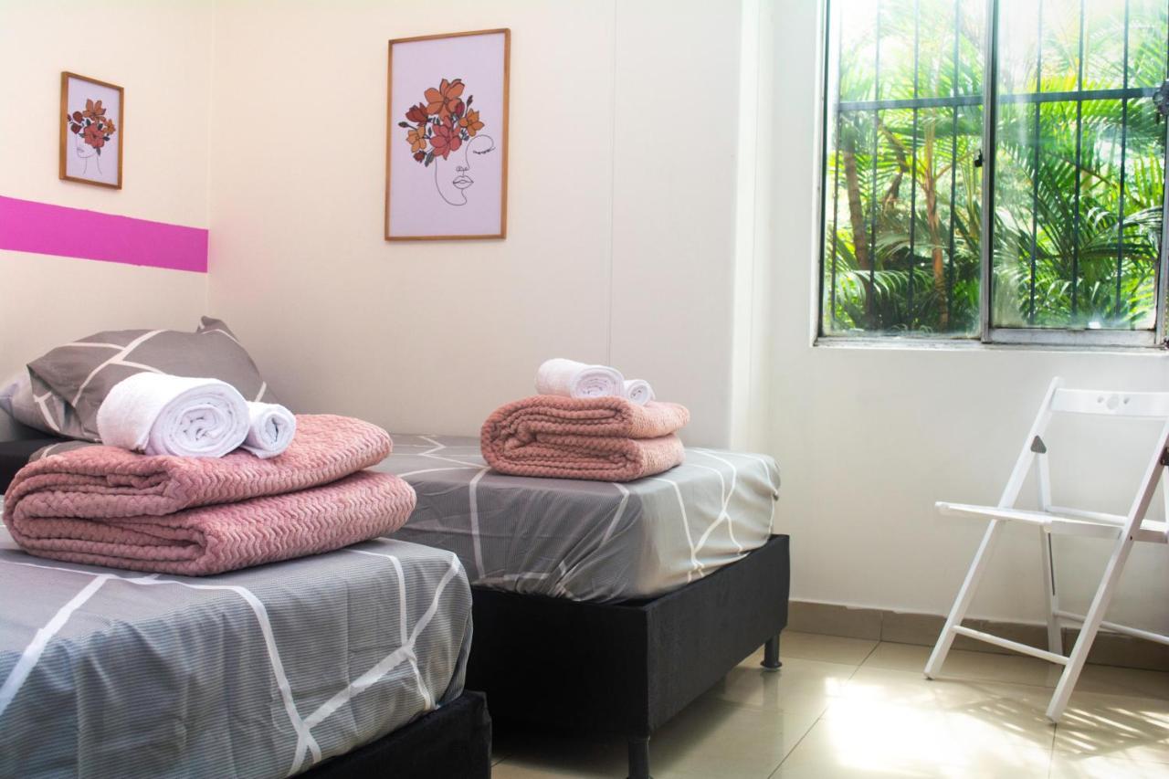 El Jardin De Manila Apartment เมเดยิน ภายนอก รูปภาพ